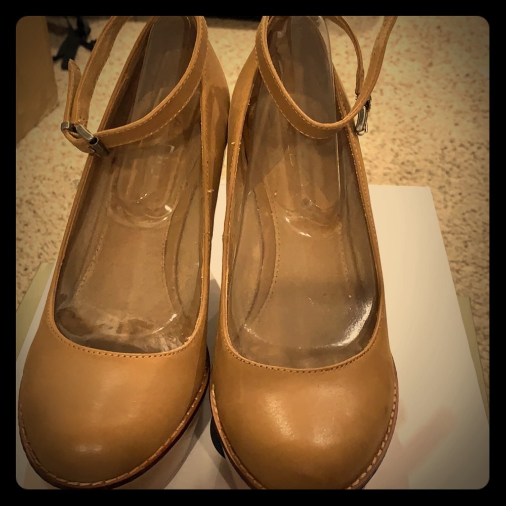 Aldo Grendahl platform heels